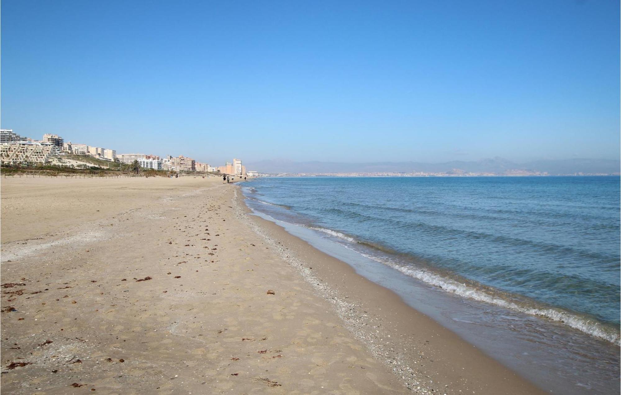 Beach Front Apartment In Los Arenales Del Sol Exteriér fotografie
